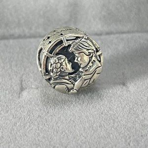 Pandora Star Wars Han Solo & Leia Kiss Charm